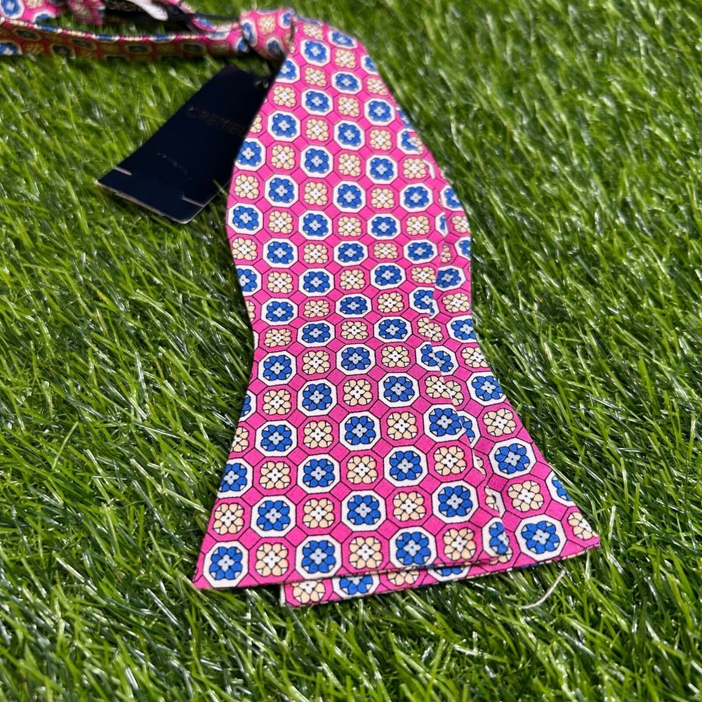 Cremieux Geometric Bow Tie Mens One Size Pink Cotton Self Tie Adjustable New